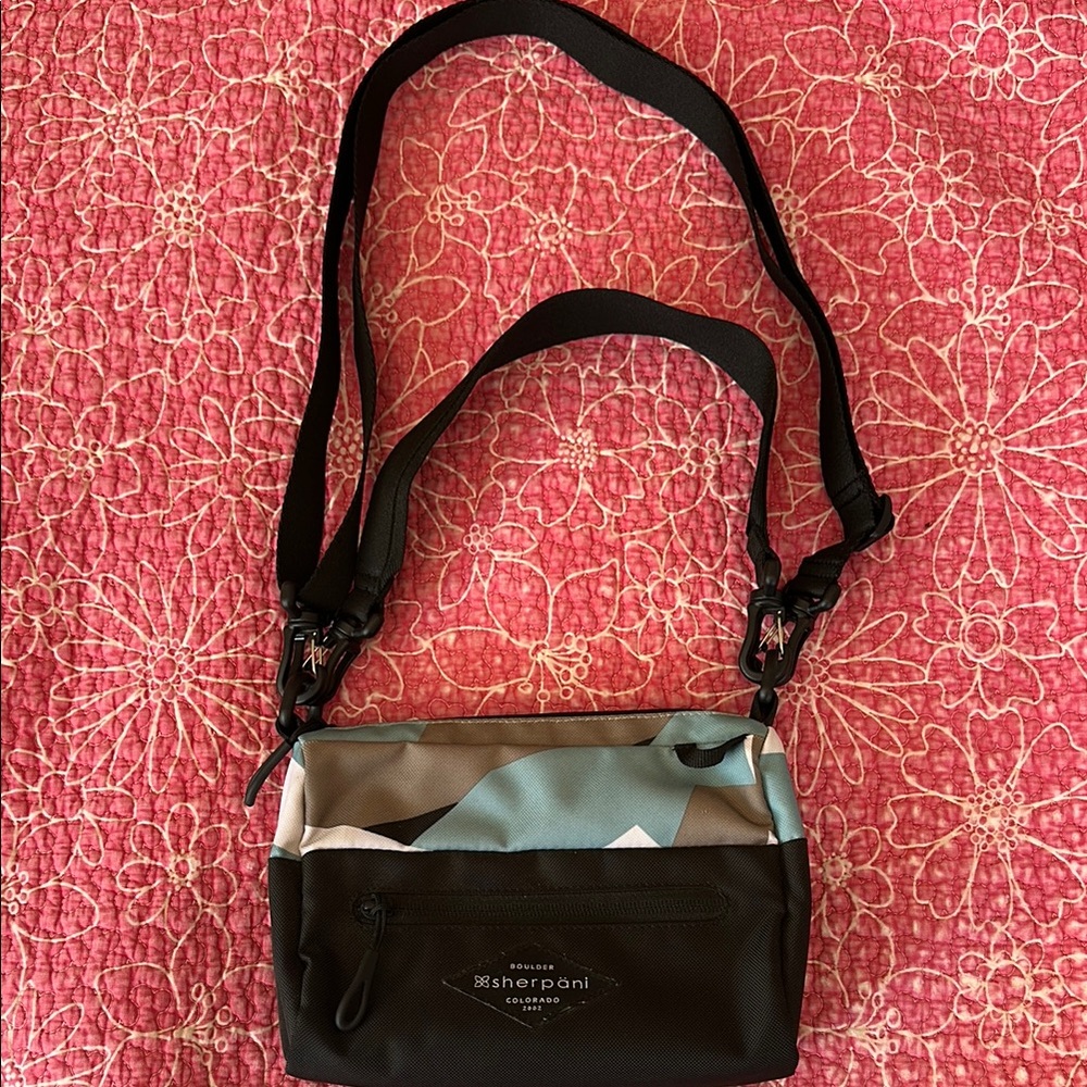 Sherpani Crossbody Bag with Black and Blue Design - SKYE | SHOULDER BAG